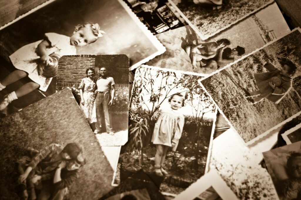 Stare fotografie rodzinne przeznaczone do reprodukcji